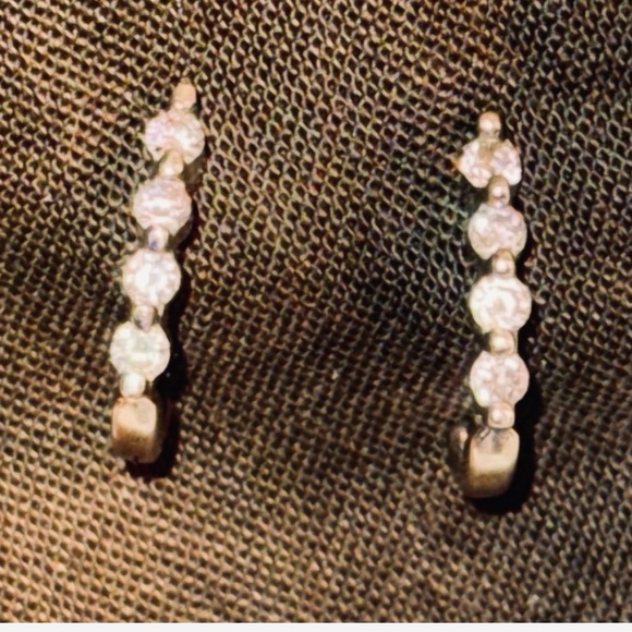 Jewelry - Elegant DIAMOND Silver Hoop Earrings